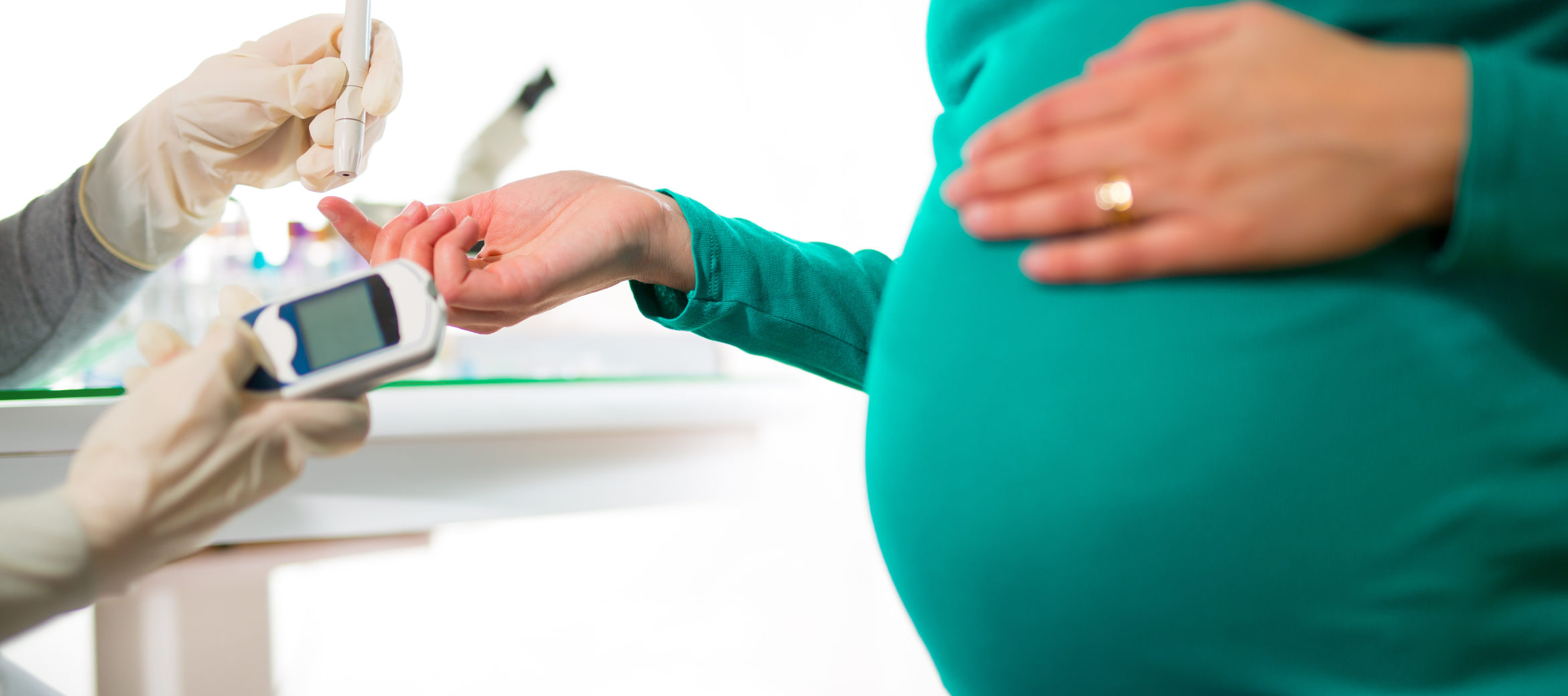 Gestational diabetes monitoring during pregnancy